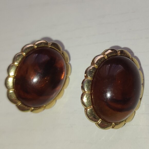 Amber Shades Roman Style Earrings Studs Vintage Golden metal - Picture 1 of 5